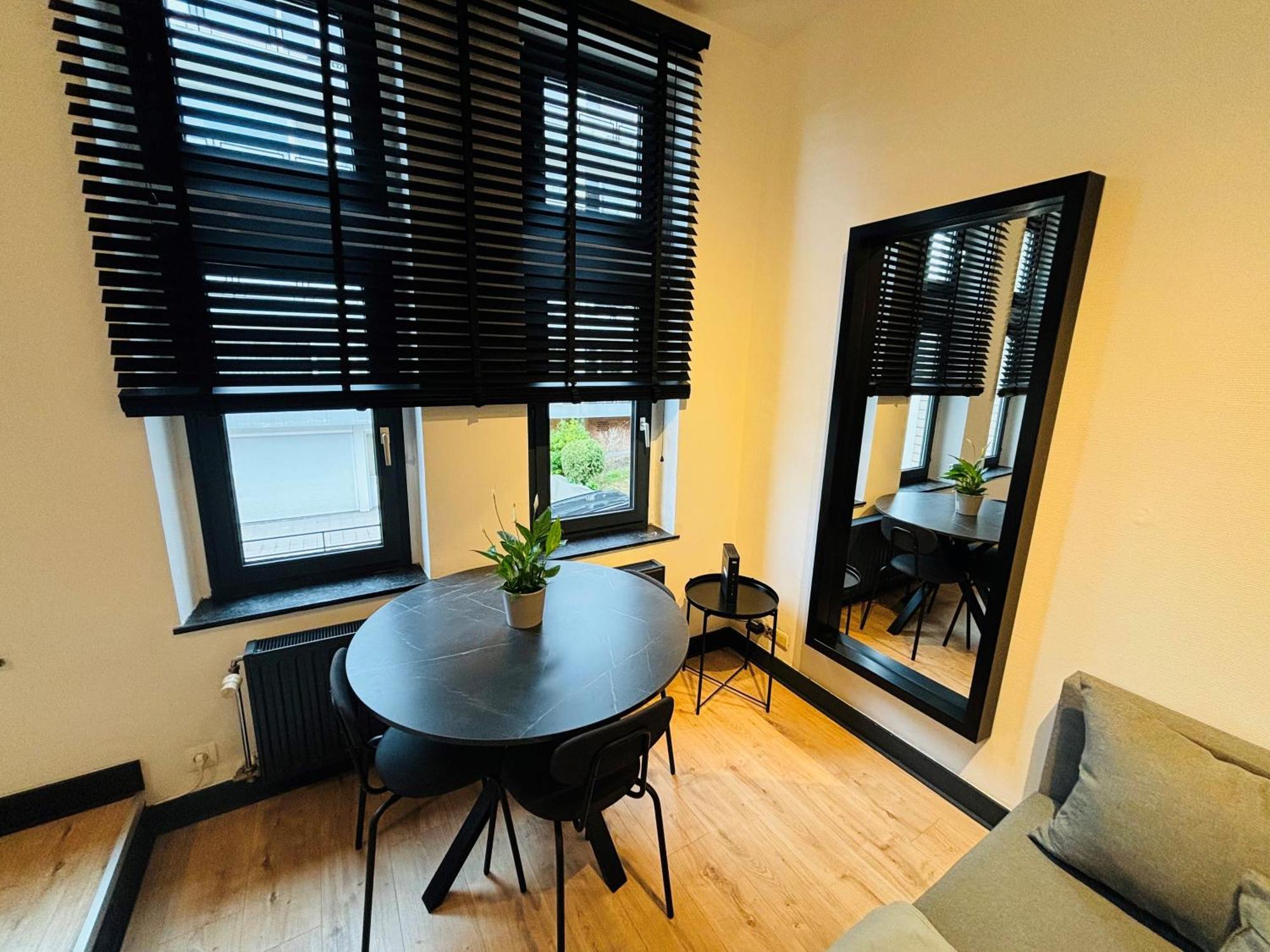 Appartement Cosy Liege Station Buitenkant foto